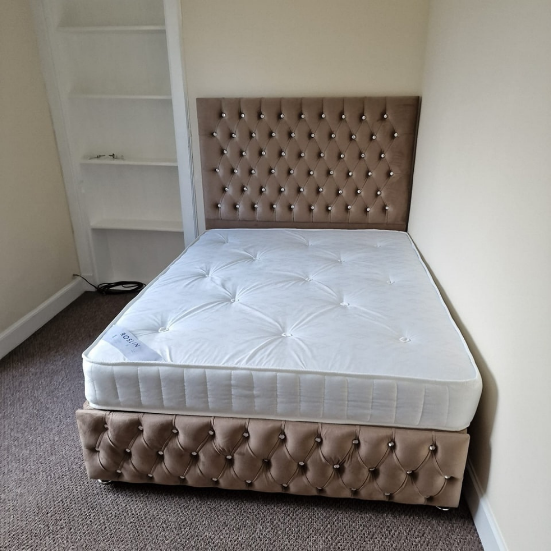Crystal Tuft Elegance #B144 Divan Bed Frame (UK) | Discount Bed Store (DBS)