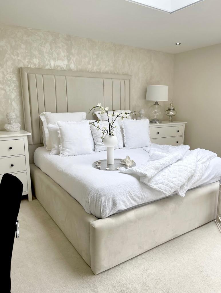 Perugia Upholstered Fabric Bed