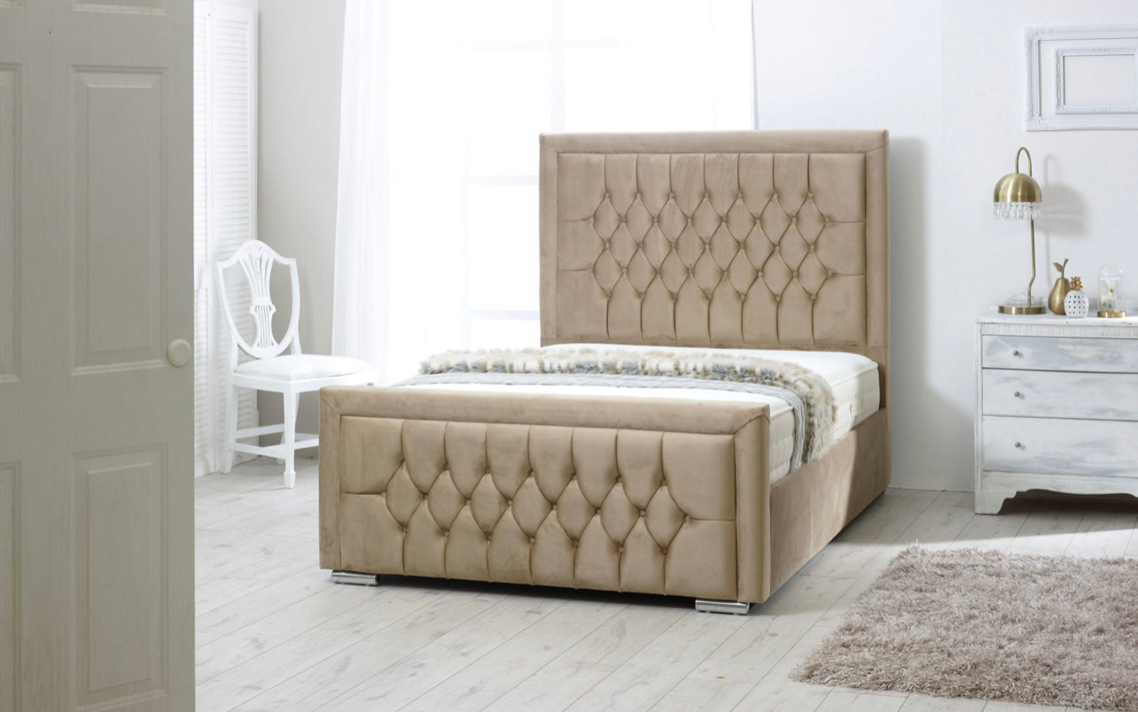 The Hilton Chesterfield Upholstered Fabric Bed